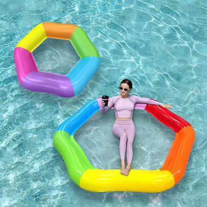 1 Stück Regenbogen-Hexagon aufblasbare Pool-Luftmatratze mit Netz-Sitzfläche, Wasser-Hängematte für Erwachsene, Sommer-Schwimmbad-Luftliege für Partys