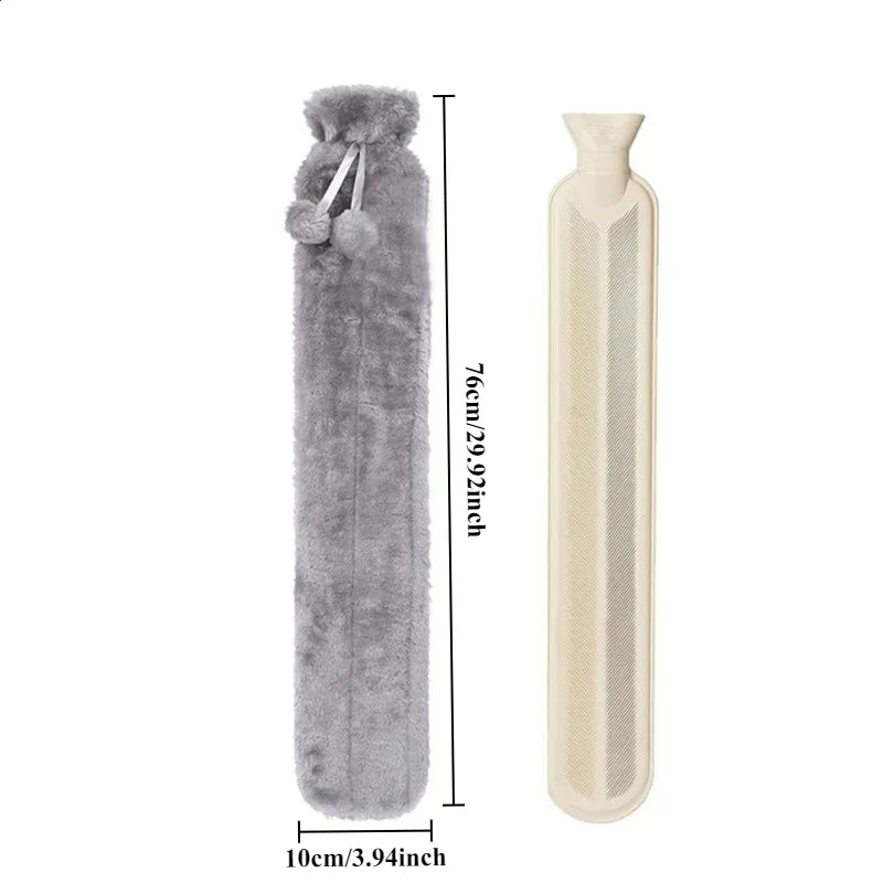 Extra lange Wärmflasche 76 x 11 cm (2000 ml)- Wärmflasche mit abnehmbarer Tasche in Rosa/Grau – Hand-, Fuß- & Taillenwärmer aus PVC